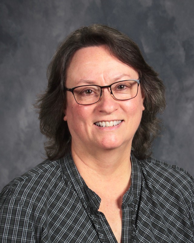 Longtime Teacher Assistant Retires from Seneca Intermediate Seneca